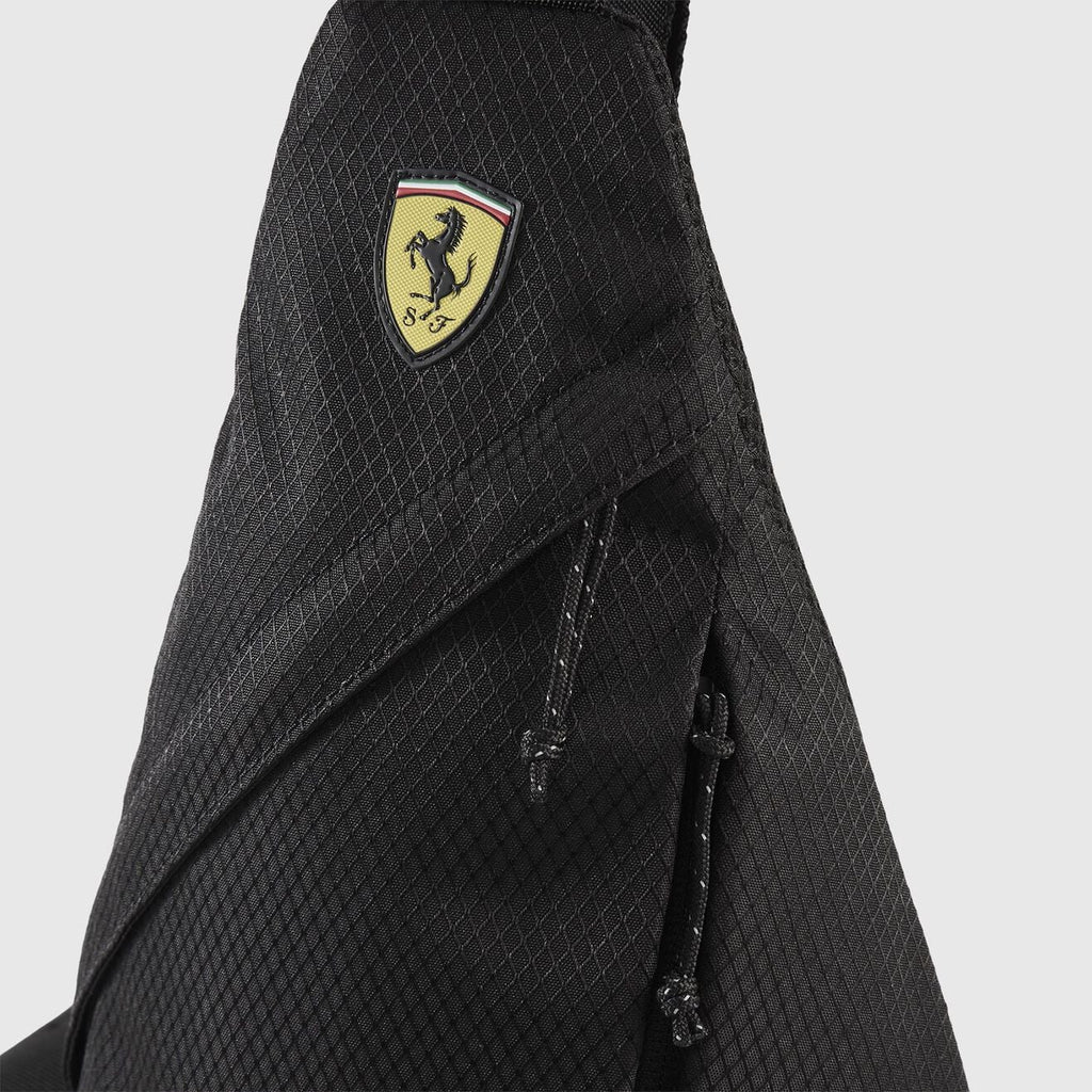 Scuderia Ferrari F1 PUMA Portable Bag